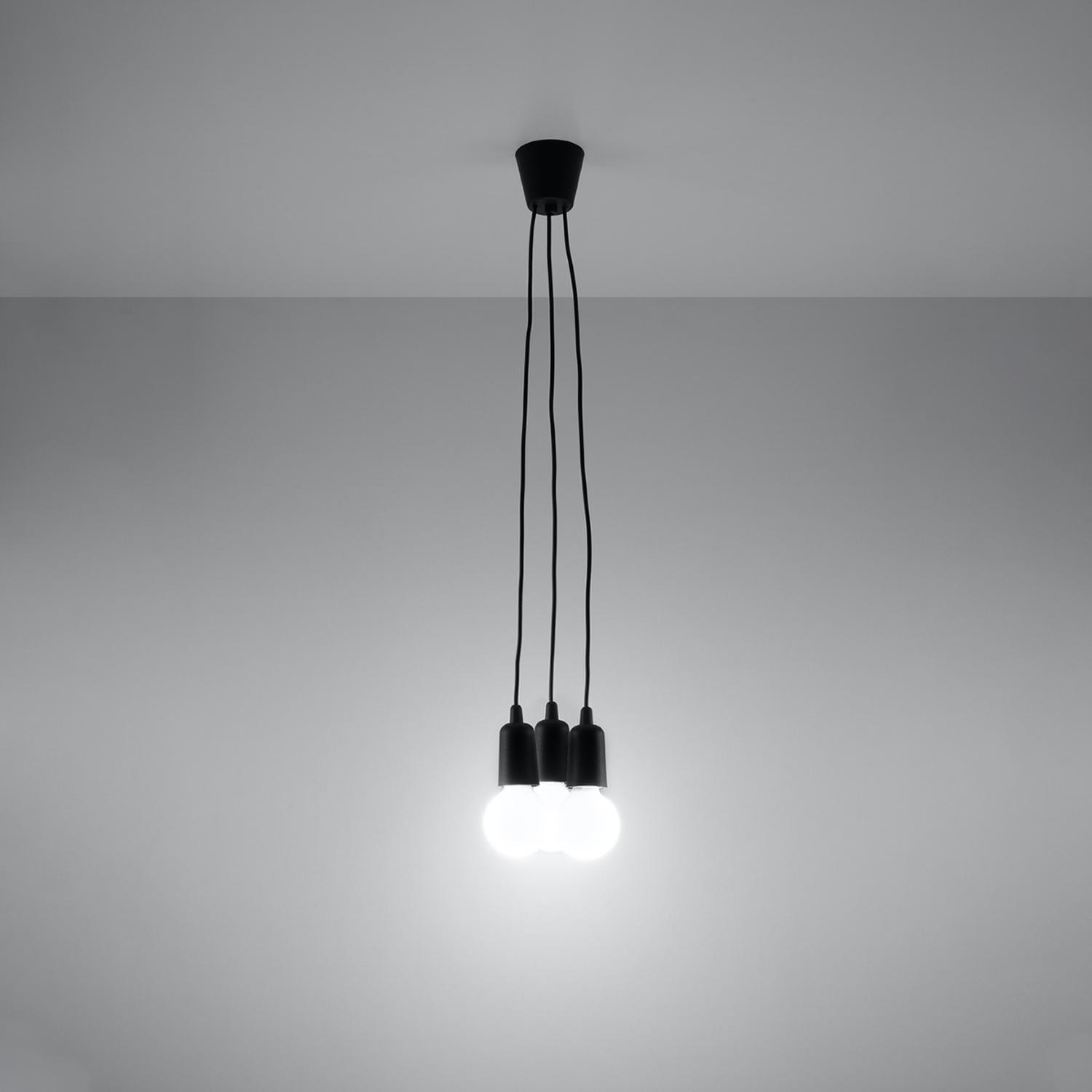 lámpara colgante DIEGO 3 negro: un diseño contemporáneo que ilumina y transforma tu espacio. Ideal para salones, comedores y oficinas, aporta estilo y elegancia a cualquier ambiente.