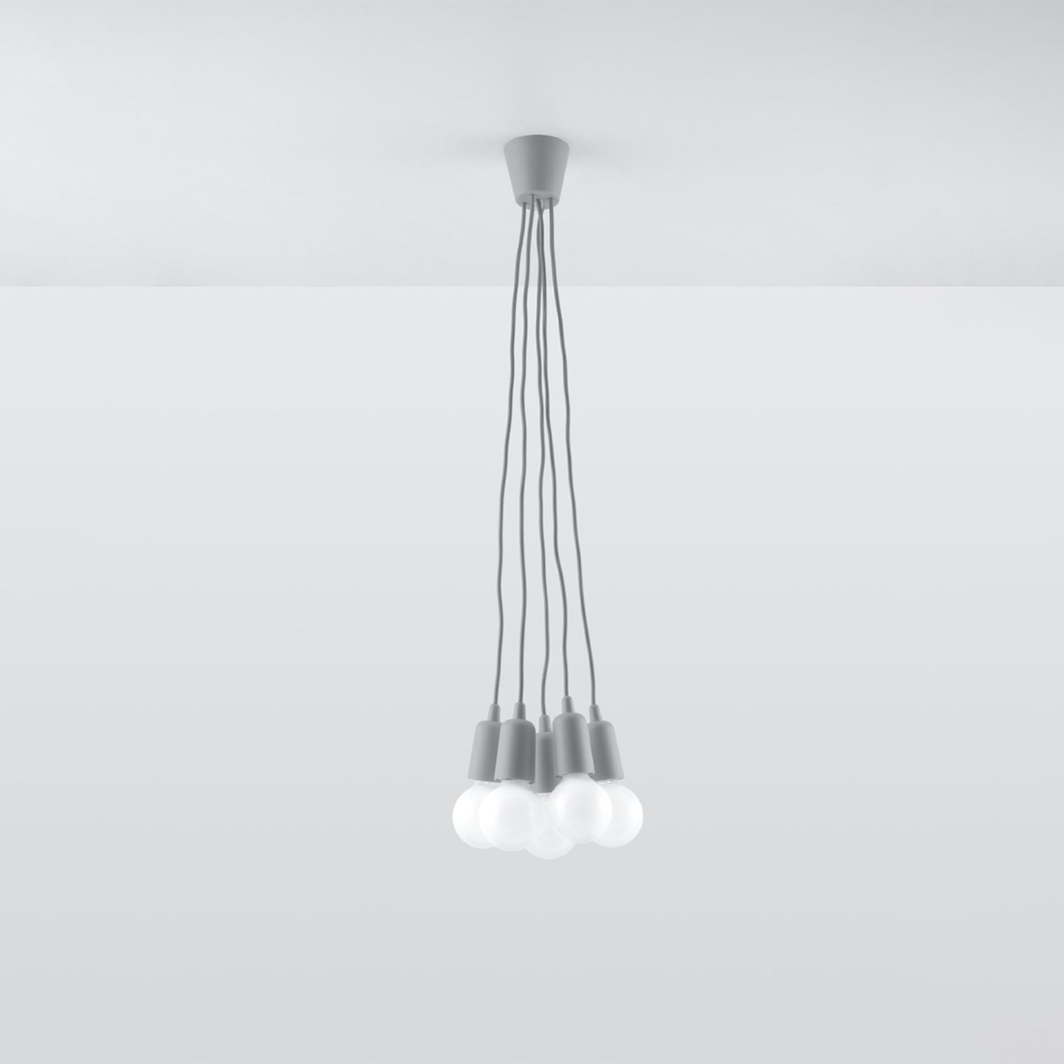 lámpara colgante DIEGO 5 en elegante color gris. Perfecta para iluminar y decorar tu espacio con un toque moderno y sofisticado. Ideal para cualquier ambiente.