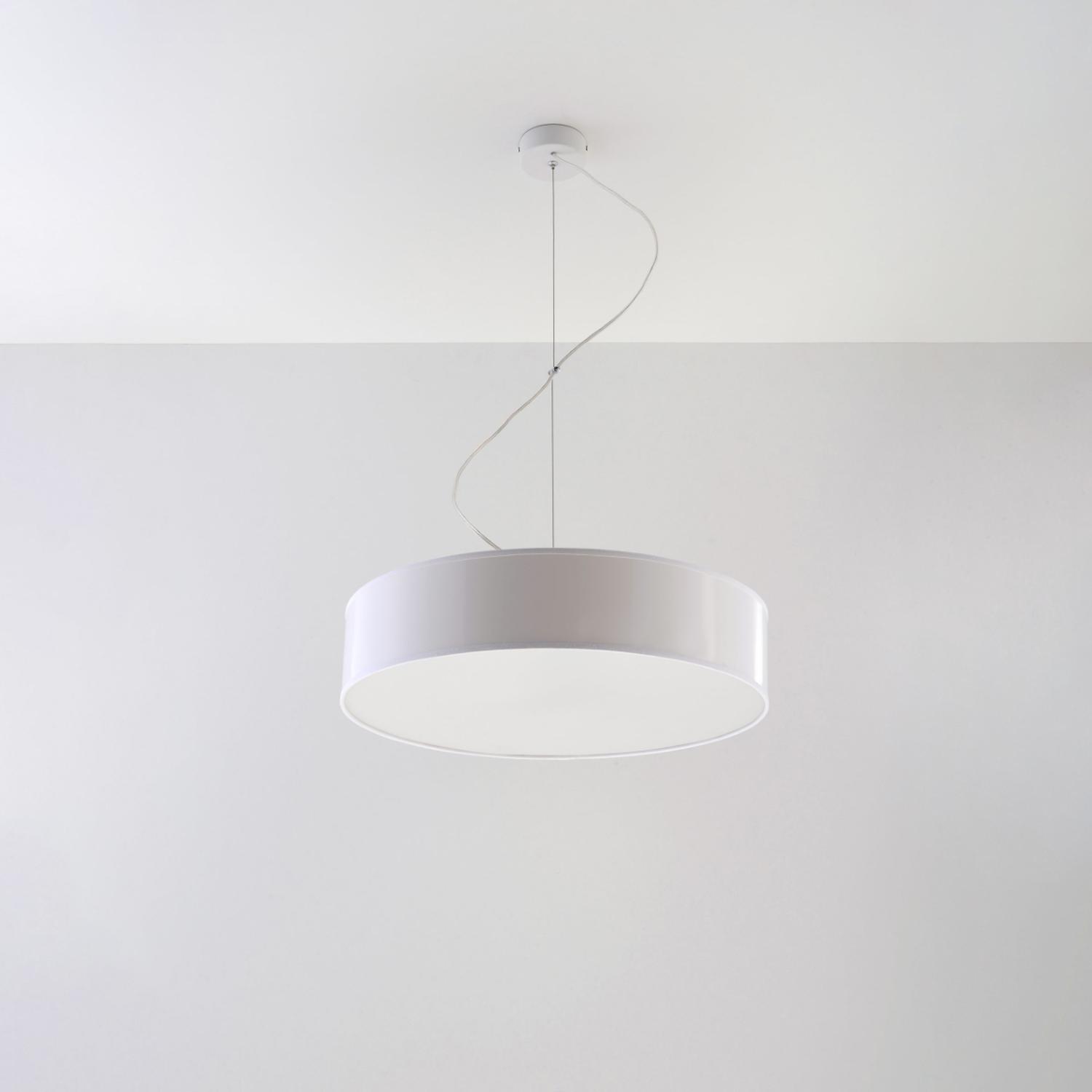 lámpara colgante ARENA 45 en elegante color blanca, perfecta para iluminar y realzar cualquier espacio, aportando un toque moderno y sofisticado a tu decoración.