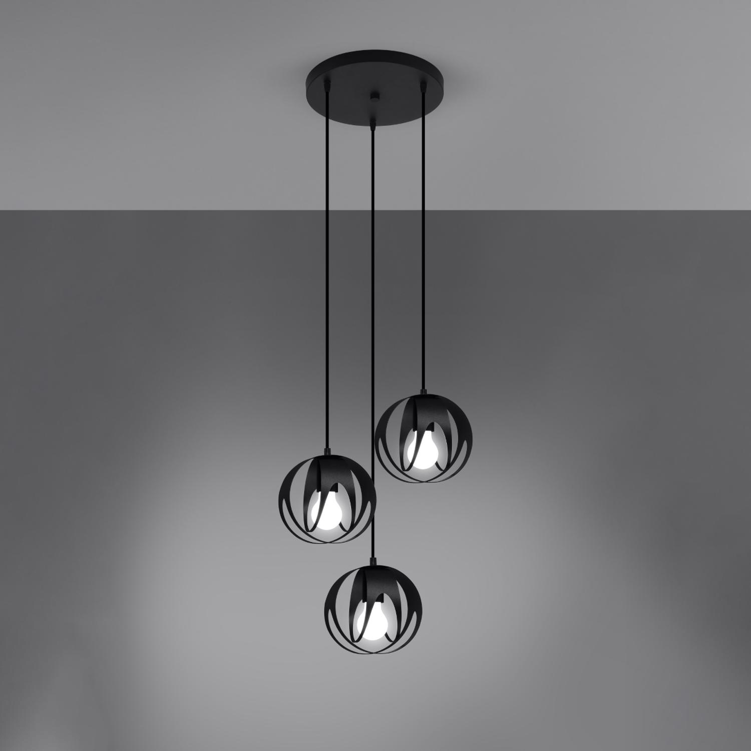 lámpara colgante TULOS 3P negra, elegante y moderna, ideal para iluminar y embellecer cualquier espacio. Su diseño minimalista aporta un toque contemporáneo a tu hogar.