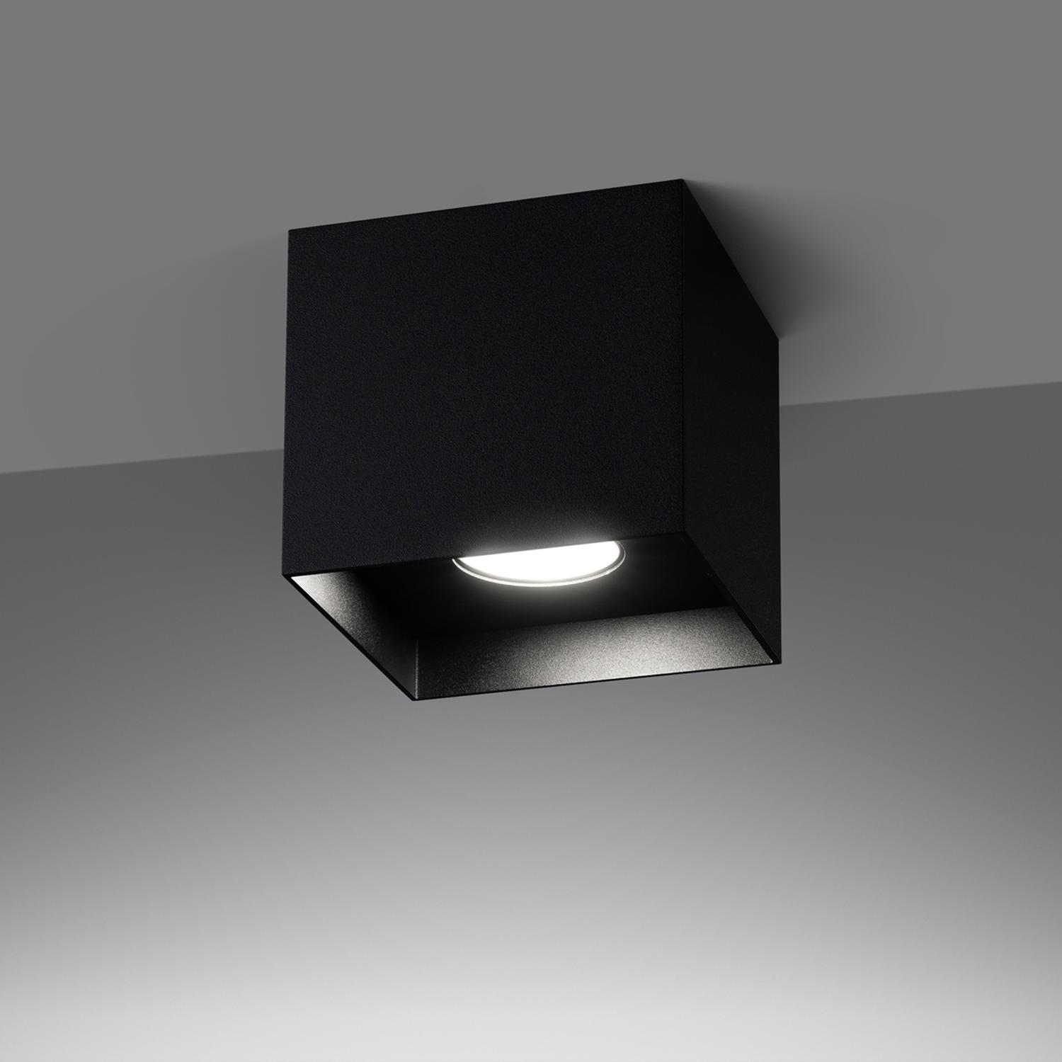 lámpara de techo HATI negra: diseño moderno y elegante, perfecta para iluminar y decorar cualquier espacio. Ideal para añadir un toque sofisticado y contemporáneo a tu hogar.