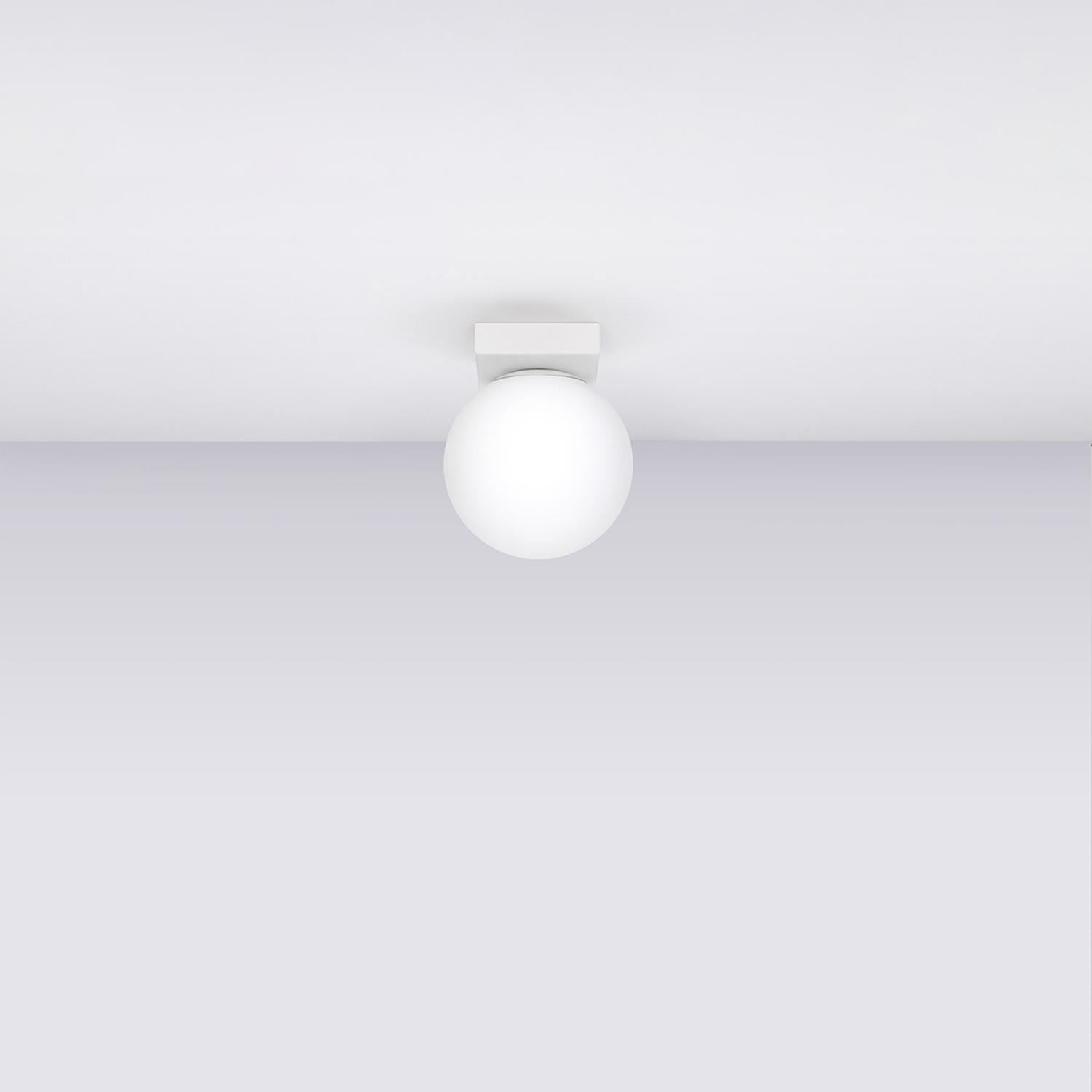 lámpara de techo YOLI 1 blanca, elegante y moderna, ideal para cualquier espacio. Su diseño minimalista aporta luminosidad y estilo a tu hogar. Perfecta para crear ambientes acogedores.