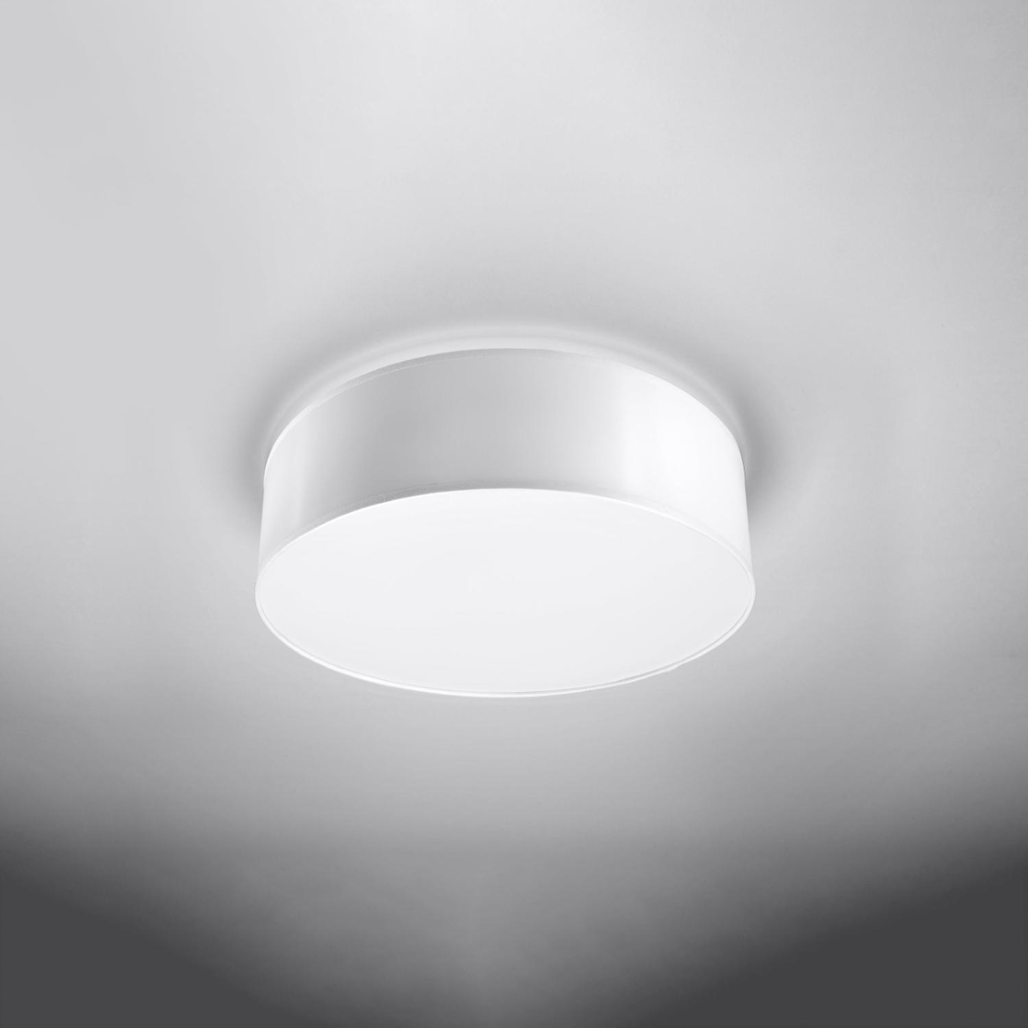 plafón ARENA 35 en blanco: un sofisticado y contemporáneo elemento de iluminación que cambiará tus espacios, ofreciendo una luz suave y decorativa, perfecta para el hogar o la oficina.